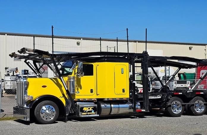 Car carrier truck in the Auto King Transport network